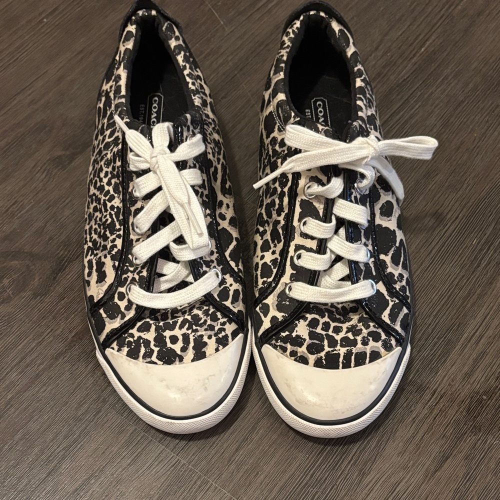 Chic Animal Print Sneakers with White Laces
